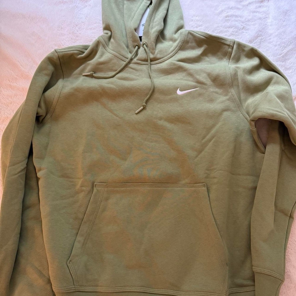 Nike Men's Sage Green Pullover Hoodie